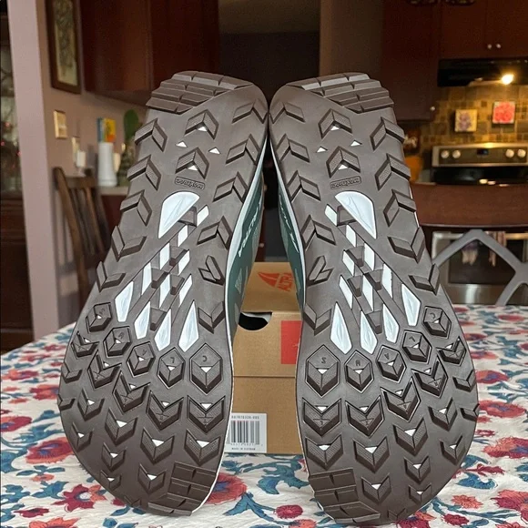 Altra Lone Peak 7 Sage Green Shoes - Women’s 9.5 - Picture 3 of 6